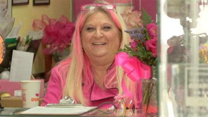 Staci Dunn Pursues Passion With Fort Pierce’s “The Cake Lady”